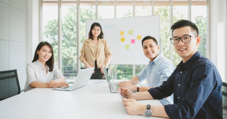 Los expertos en marketing de contenido están creando recursos útiles para dar después de enviar un correo electrónico.
