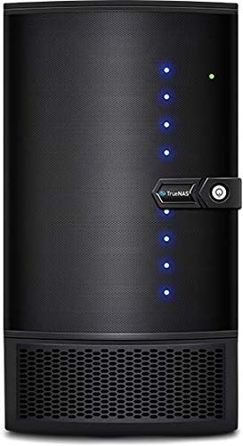 TrueNAS Mini XL+ 緊湊型 ZFS 存儲服務器,帶 8 + 1 個驅動器托架,32GB 內存,八核 CPU,雙 10 千兆網絡(無盤)
