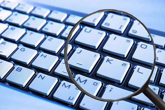 spyware-cyber-crime-sécurité-technologie-internet-protection-de-la-vie-privee-hacker-vol-virus-hameçonnage