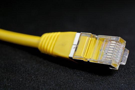 rede-lan-conexão-tecnologia-internet-hardware-dados-transferência-cabo