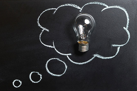 idée-innovation-solution-penser-apprendre-analyse