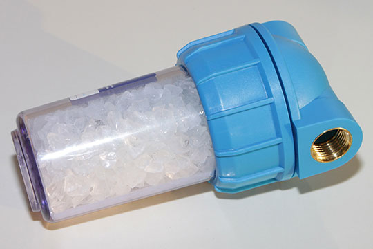 Chemischer-Kristall-Entmineralisierungsfilter-Polyphosphat-Enthärter-Transparenz-Wasser