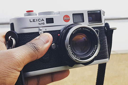 عدسة كاميرا Leica-M6