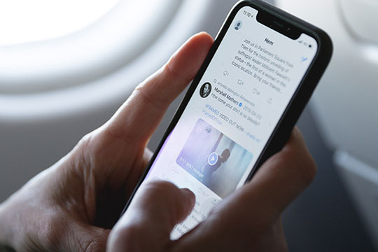 Twitter-Akıllı Telefon-Cep-Tweet-iPhone-Uygulama-Sosyal-Video