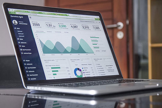 Stats-Laptop-Business-Desk-Website-Internet-SEO-Marketing-Rank-Graph-ITIL-Information-Technology-Infrastructure-Library