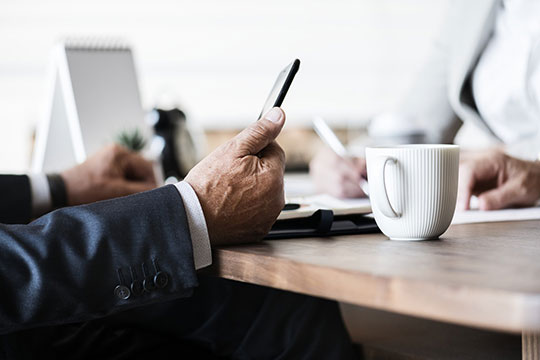 cellulare-social-business-internet