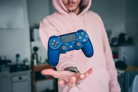 Playstation-sony-oyun konsolu-denetleyici-video-oyunları
