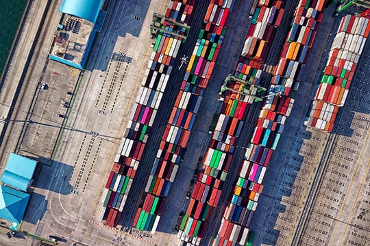 vista aérea-fotografia-contêiner-van-drone-armazém