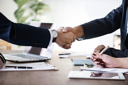 business-office-deal-colaboration-company-management-parceria-equipe