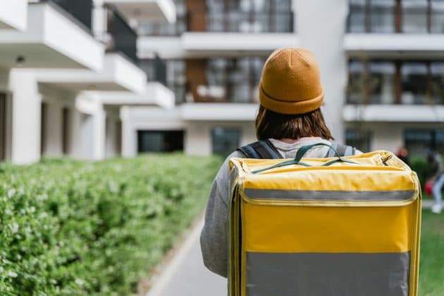 Courrier-Livraison-Food-Logistique-Service