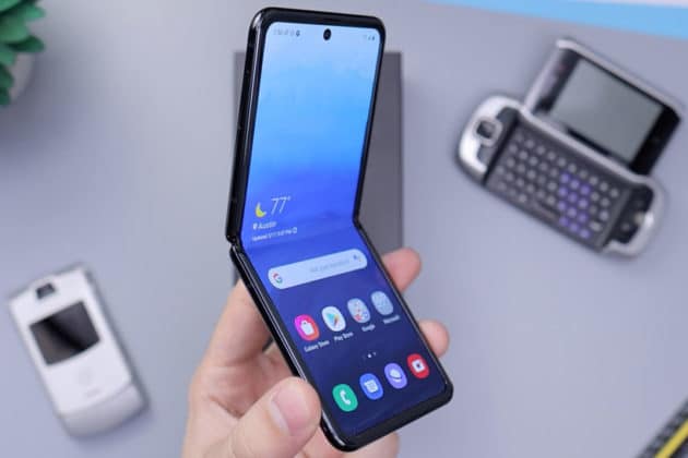 折りたたみ式スマートフォン デバイス ガジェット モバイル ディスプレイ テクノロジー