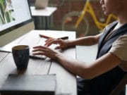 작업-데스크탑-mac-컴퓨터-사무실-가정-가상화-클라우드 컴퓨팅
