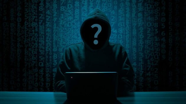 hacker-anonim-securitate-cibernetică-criminal-ilegal-protecție-date-parolă
