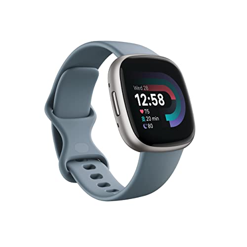 Fitbit Versa 4 健身智能手表,配备每日就绪功能、GPS、24/7 心率、40 多种锻炼模式、睡眠跟踪等,瀑布蓝/铂金,均码(包括 S 和 L 表带)