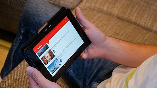 youtube-tablet-berita-aplikasi-ipad-multimedia-online-saluran-video