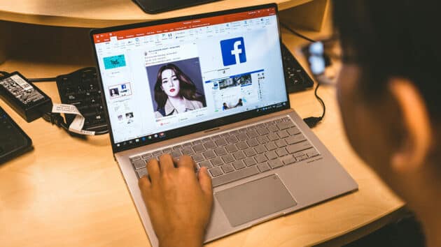 Mengapa memilih Template PowerPoint? Bagaimana cara memilih Templat?
