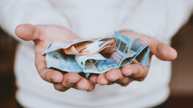 Fundraising-Nonprofits-Geld-Hilfe-Unterstützung-Preis-Kosten-Spendenzahlung