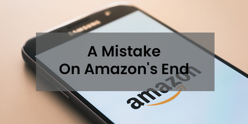 Tela do celular exibindo o logotipo da Amazon em um fundo branco
