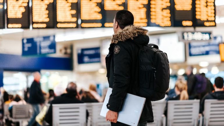 aeroport-călătorii-zbor-călătorii-afaceri-profesionale-strategii de remarketing