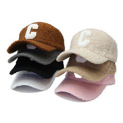 Restez au chaud et stylé : le guide ultime des casquettes de baseball d'hiver