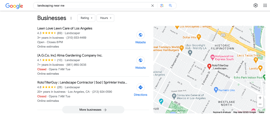 Captura de pantalla de los resultados de búsqueda y perfiles comerciales de Google para "paisajismo cerca de mí"