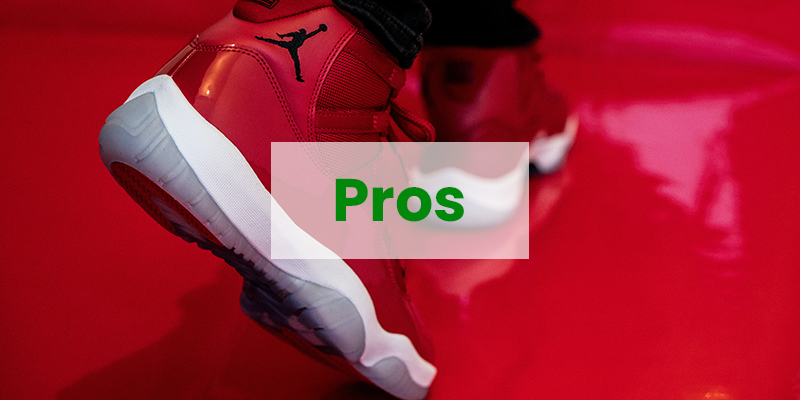 Air Jordan 11 „Win Like ’96” – strzelanie na nogach (widok z tyłu)
