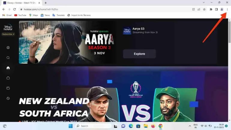 Нажмите на три точки в браузере, чтобы загрузить Disney+ Hotstar.